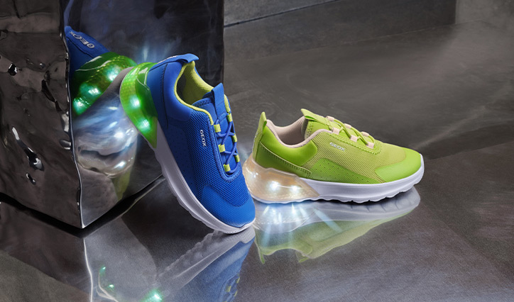 Illuminus: shoes with multicolored lights | GEOX
