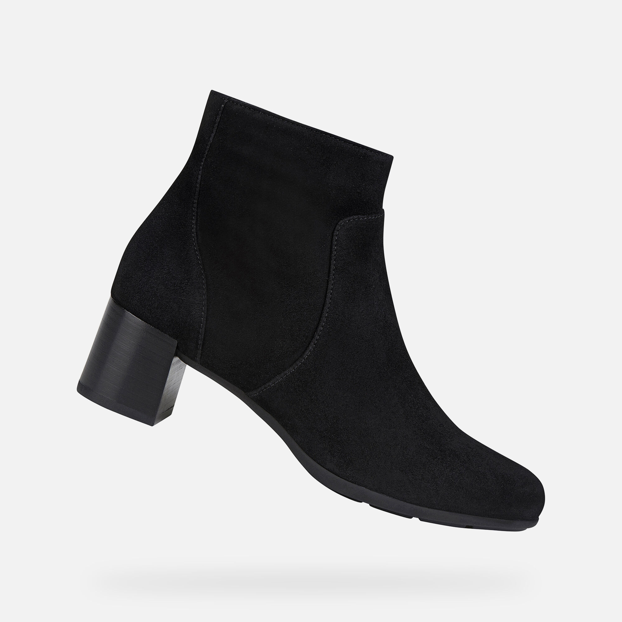 medium heel black boots