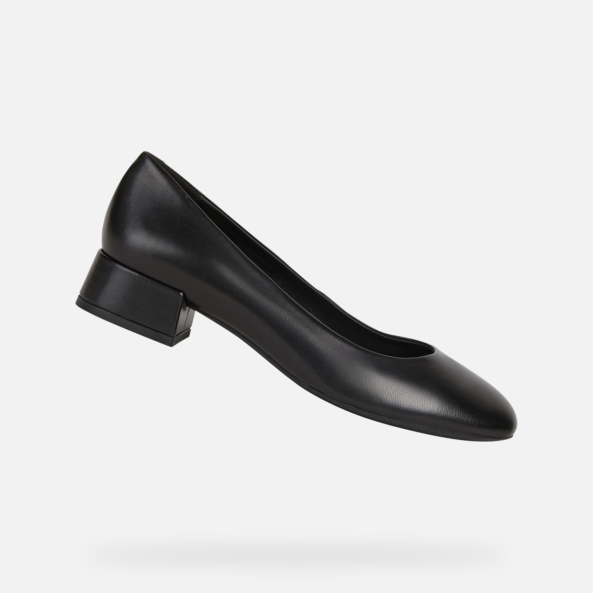 geox black pumps