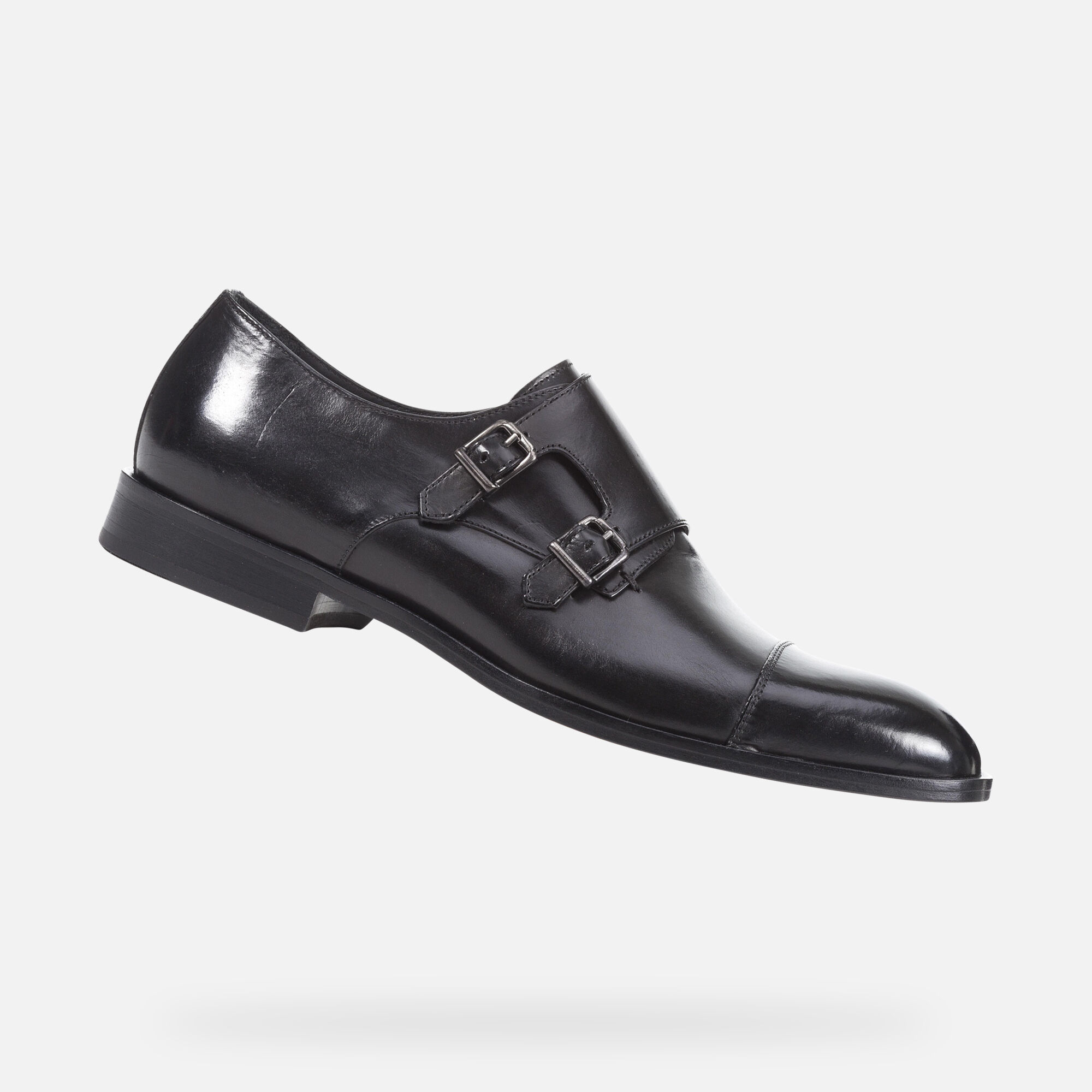 non slip formal shoes