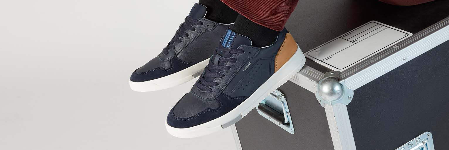 Geox Renan Man Uomo allacciato in scarpe da ginnastica traspiranti in –  4feetshoes
